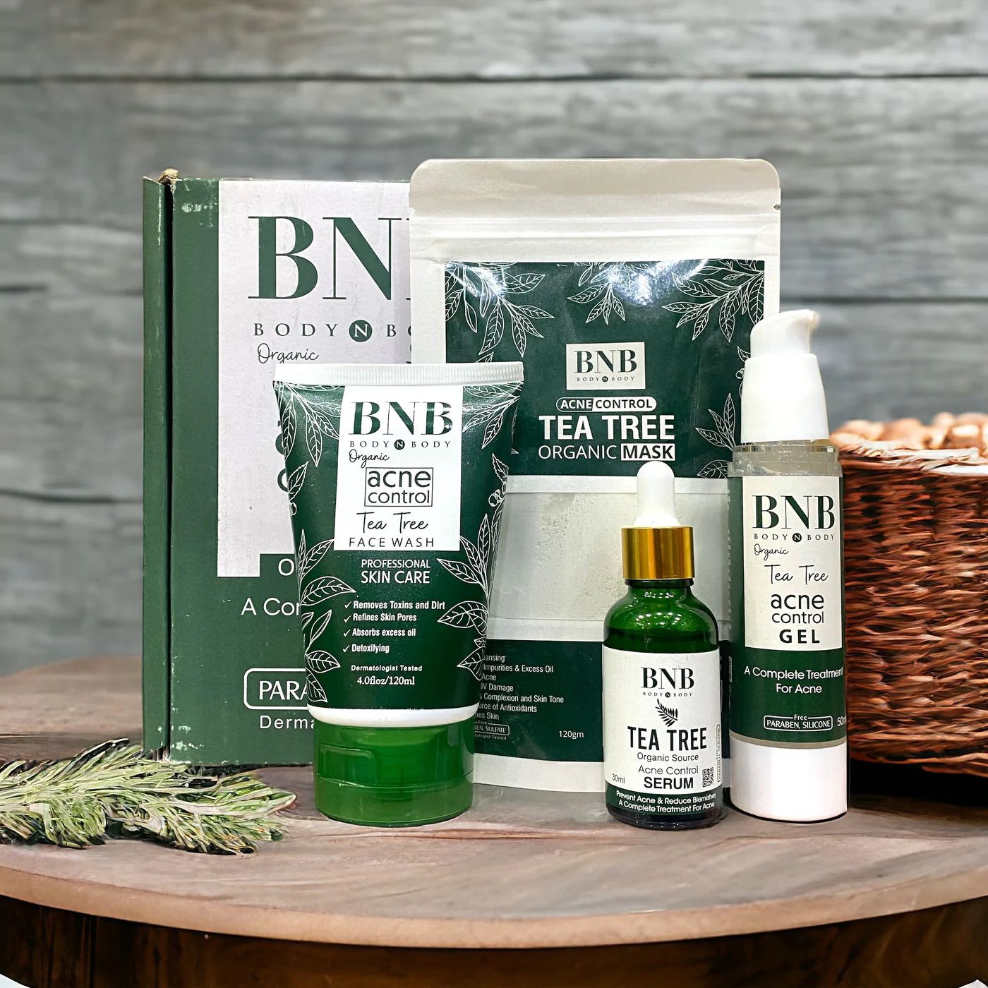 BNB (body and body )  TEA TREE ACNE CONTROL KIT  organic source facial kit