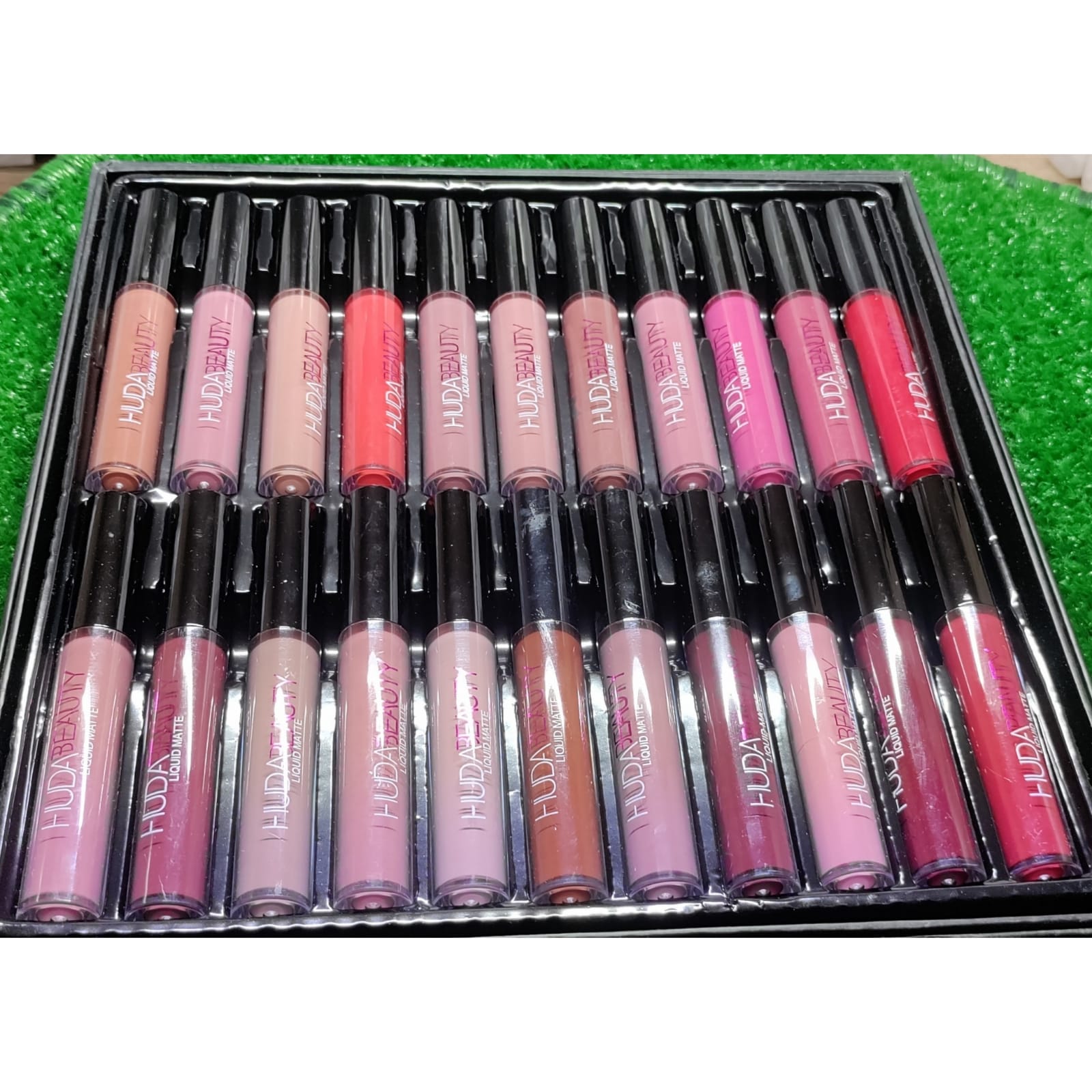 Huda Beauty Liquid Matte Lipgloss for girls (random color)