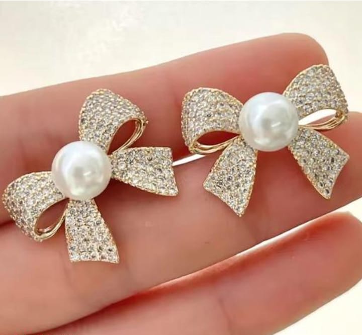 Korean  Elegant Zircon Bow style Earrings Pearl style Bow Earrings For Girls