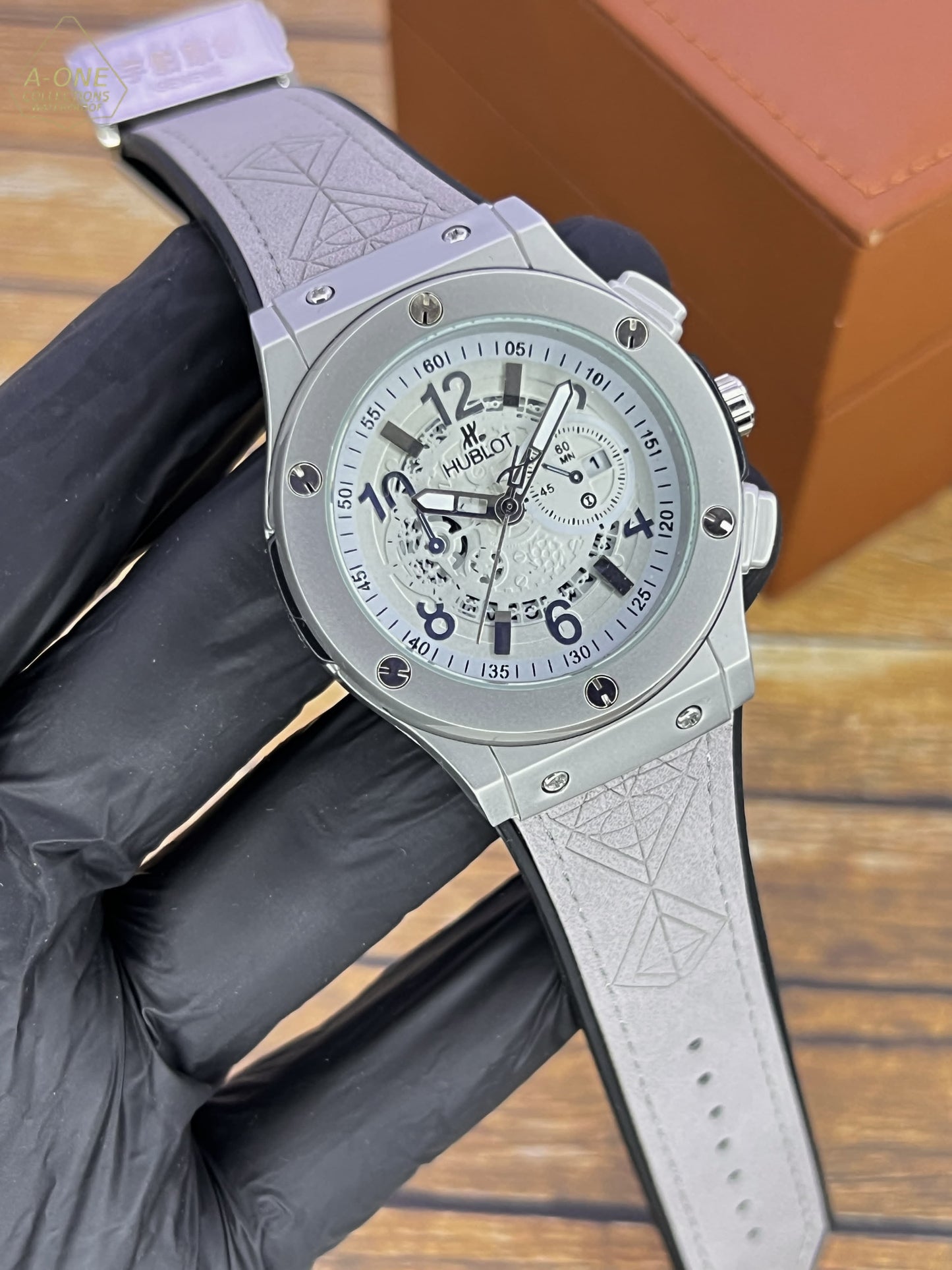 AA1 Hublot Stylish Watch - Silver (Without Box)