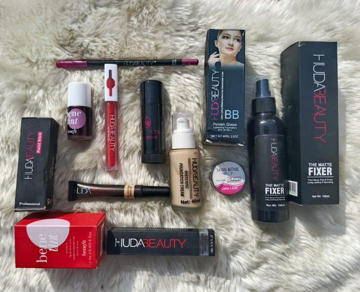 8-in-1 Ultimate Makeup Deal – Essential Beauty Products for Every Look!