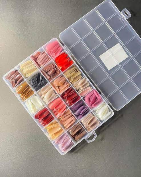 576 Pcs Reusable Fake Nails with Box – Beautiful Variety of Colors | Best Fake Nails For Girls ( Random Color Nails )