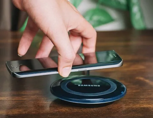 Samsung Wireless Charger / wireless charging, Interface: Wireless, microUSB